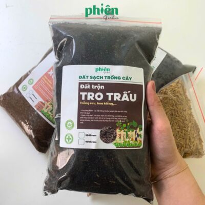 Đất Trộn Giá Thể Gồm Đất Thịt Vỏ Trấu Và Tro Dinh Dưỡng, Hỗ Trợ Phát Triển Cây Cảnh Tươi Tốt